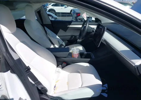 2022 Tesla Model 3 Performance Dual Motor All-Wheel Drive from USA, damaged, VIN 5YJ3E1EC2NF123525